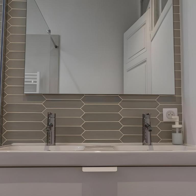 L'authentique - Reims centre - Two-Bedroom Apartment - 17