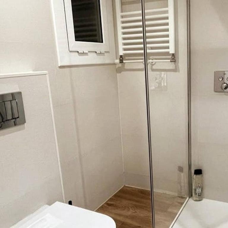 Lux 3-Bedroom Apartment In The Center - Apartamento - 20