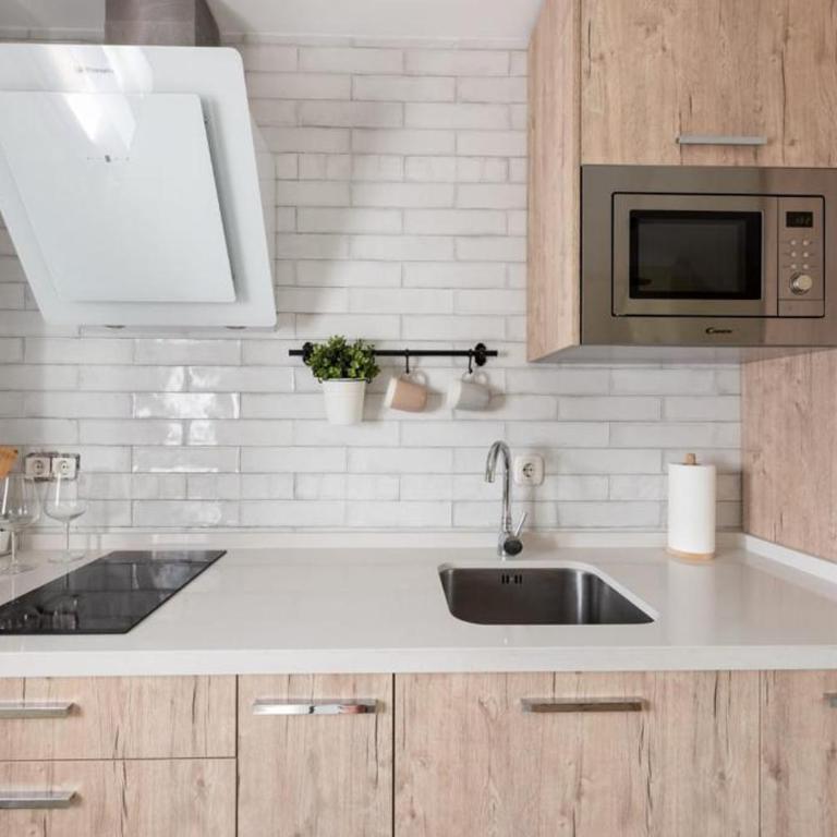 Atico Con Encanto Centro - Apartamento de 2 dormitorios - 52