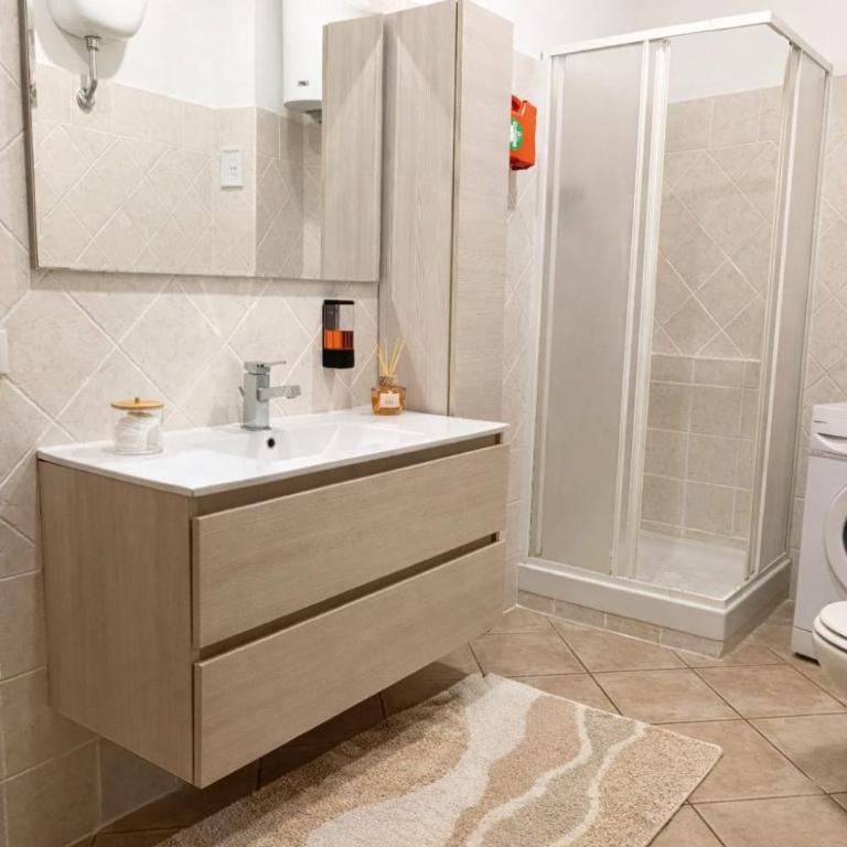 Domus REA Bracciano - Self Check-in H24 - Appartamento con 1 Camera da Letto e Terrazza - 10