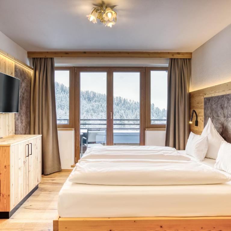 Hotel Waldfriede - Panoramic View Zillertal - Junior Suite - 8