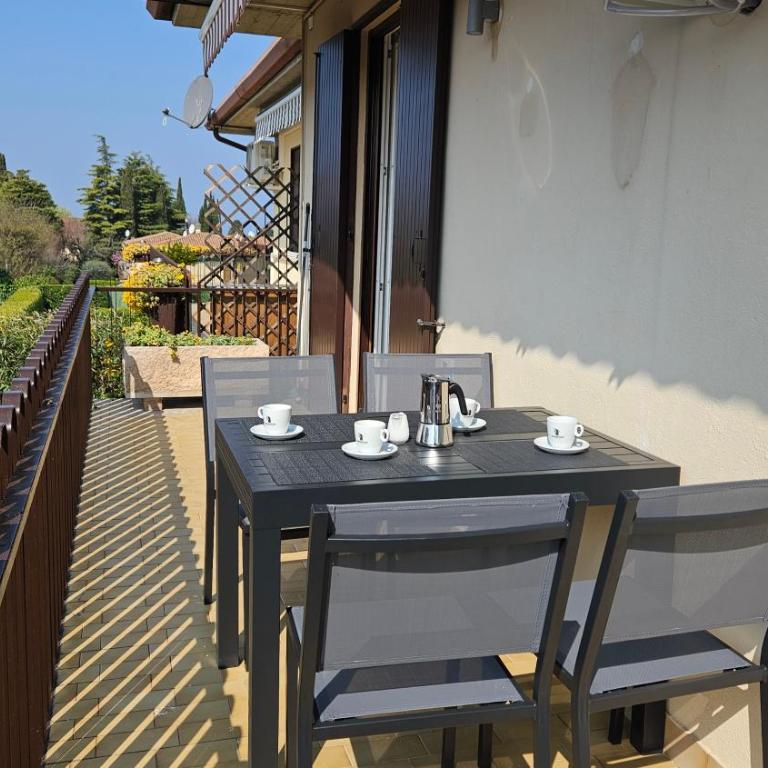 CAESAR APARTMENT - Regarda Travel - Appartamento Deluxe con 2 Camere da Letto e Balcone - 2