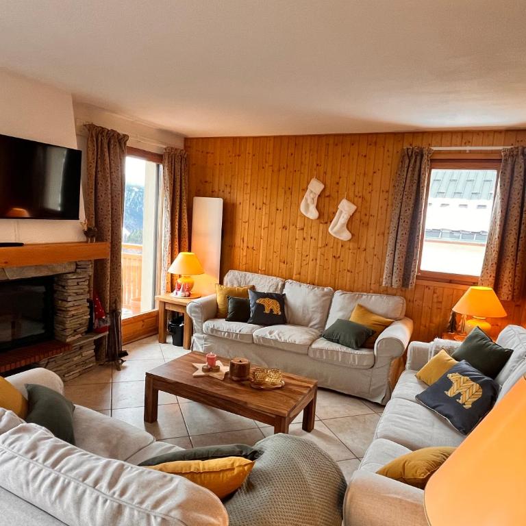 Chalet Le Sabot by OzAlpes - Sauna - 90m télécabine - parking privé - Maison de Vacances - 6