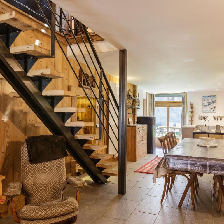 Ferme d Aristide - Chalet 160m2 Calme Sauna Vue Bus Train 250m - Chalet - 6