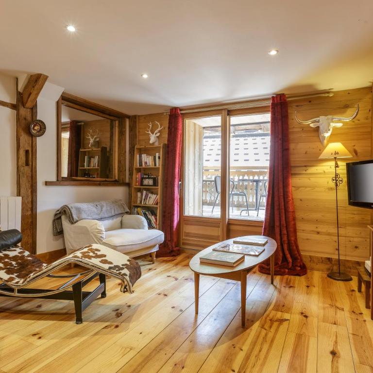 Ferme d Aristide - Chalet 160m2 Calme Sauna Vue Bus Train 250m - Chalet - 1