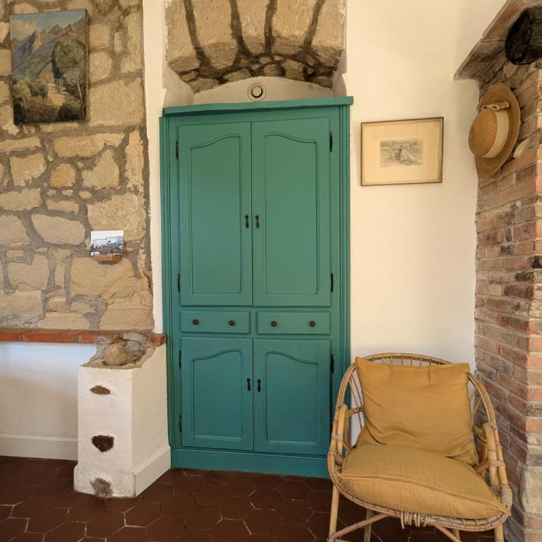 Maison de famille entre mer & collines - Charme, citronniers et tranquillité - accès marche et sentier 3 min - Maison 4 Chambres - 6