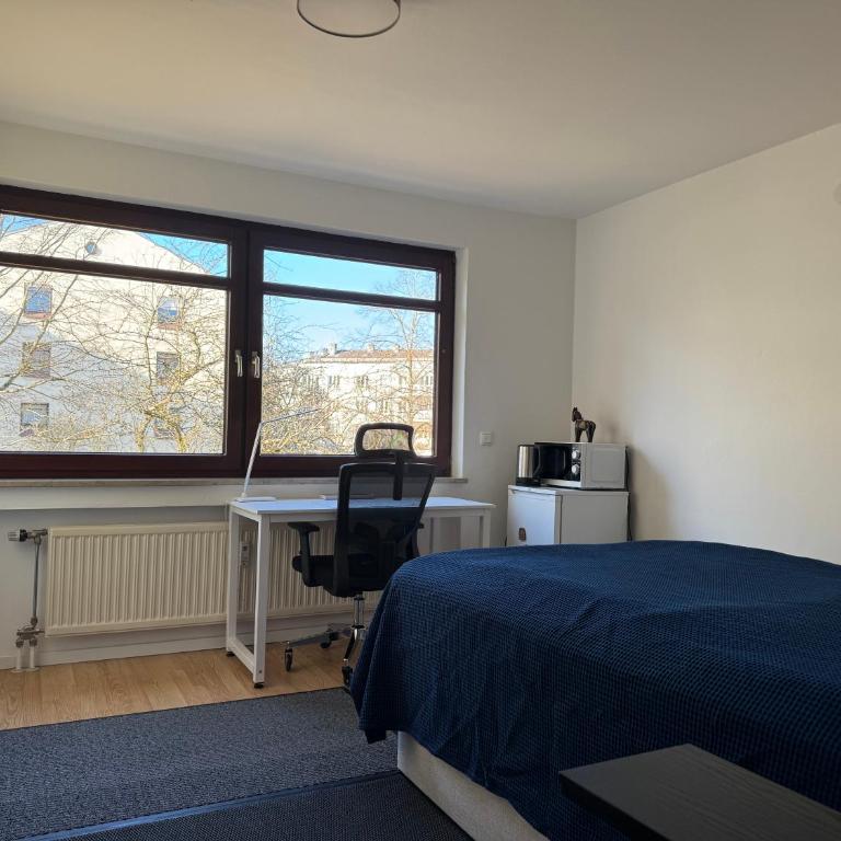 Schönes ruhiges Privatzimmer - Chambre Double avec Salle de Bains Commune - 1