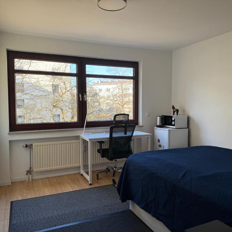 Schönes ruhiges Privatzimmer - Chambre Double avec Salle de Bains Commune - 2