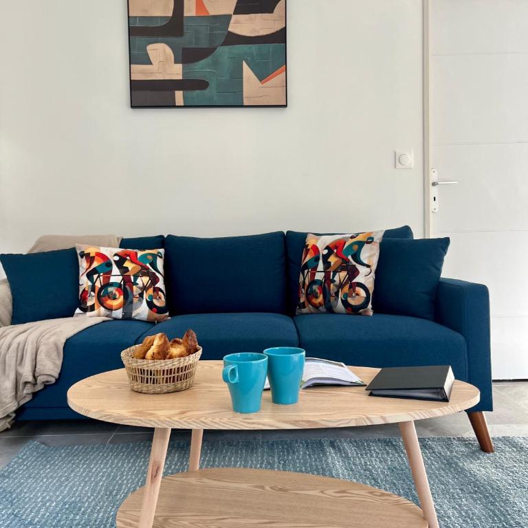 Le Vieux Bourg Apartment 5, Spacious 1 bed Apartment, Bourg Centre - Apartment mit 1 Schlafzimmer - 2