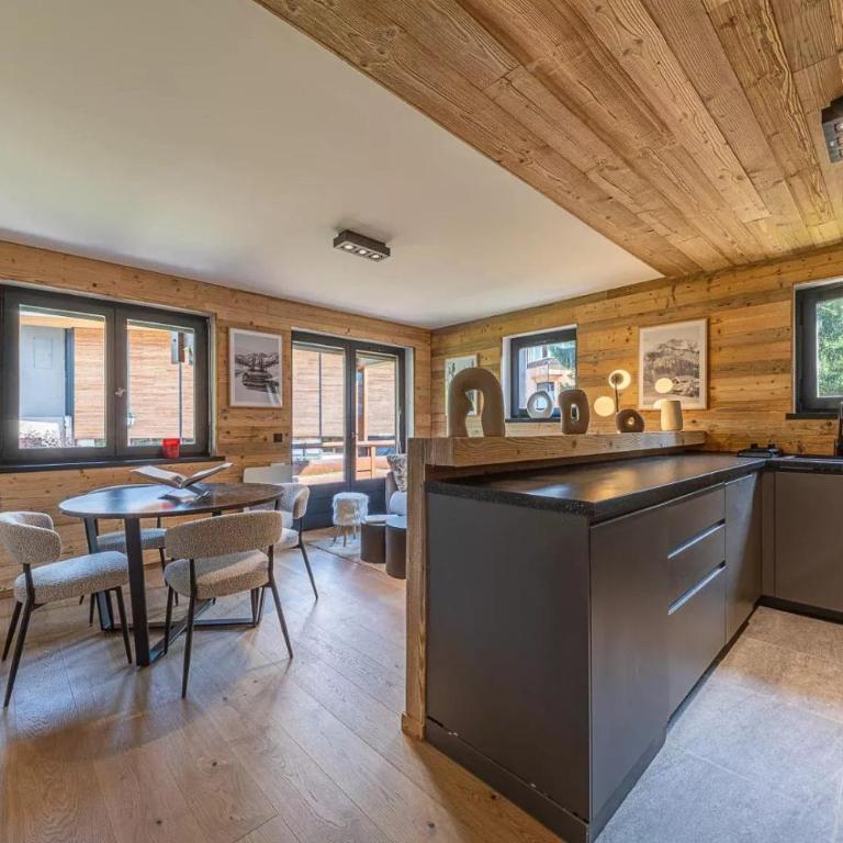 Lara Megeve Jaillet proche du village Parking - Two-Bedroom Apartment with Balcony - 1