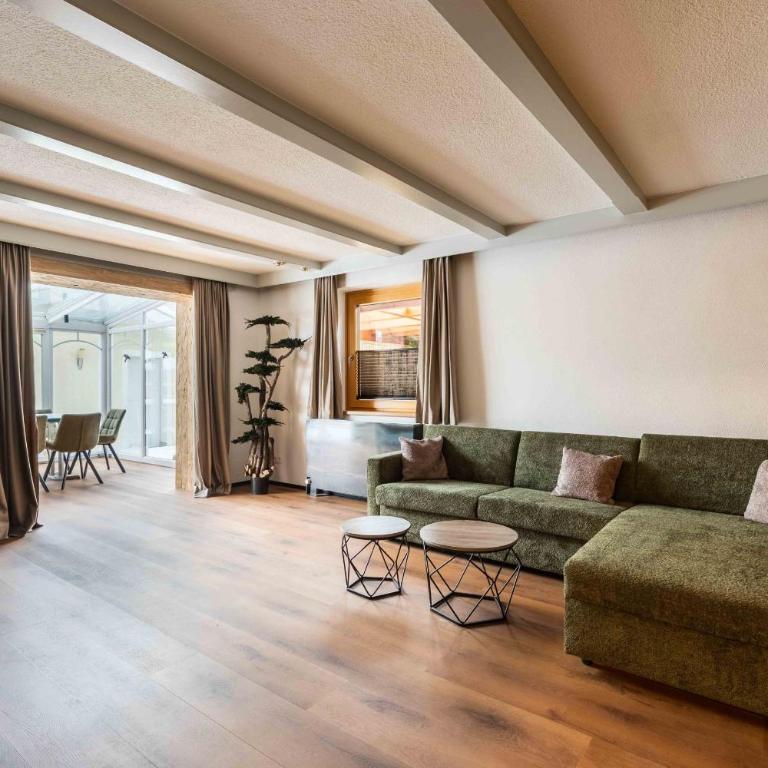 Appartement Haus Elise by we rent, SUMMERCARD INCLUDED - Deluxe Apartment mit 2 Schlafzimmern und Gartenblick - 2