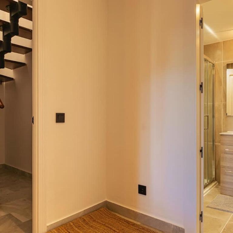Spacious Apartment Near Puerto Banus - Apartamento de 2 dormitorios - 22