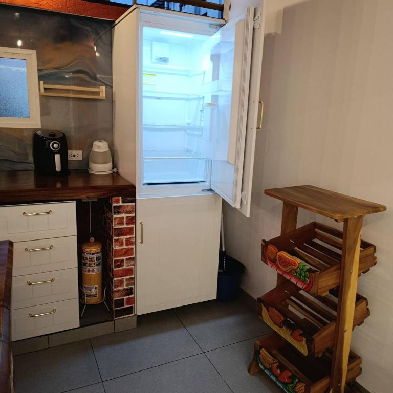 Luxury Loft 1st Floor with Kitchen-Bar and Studio - Apartamento - 12