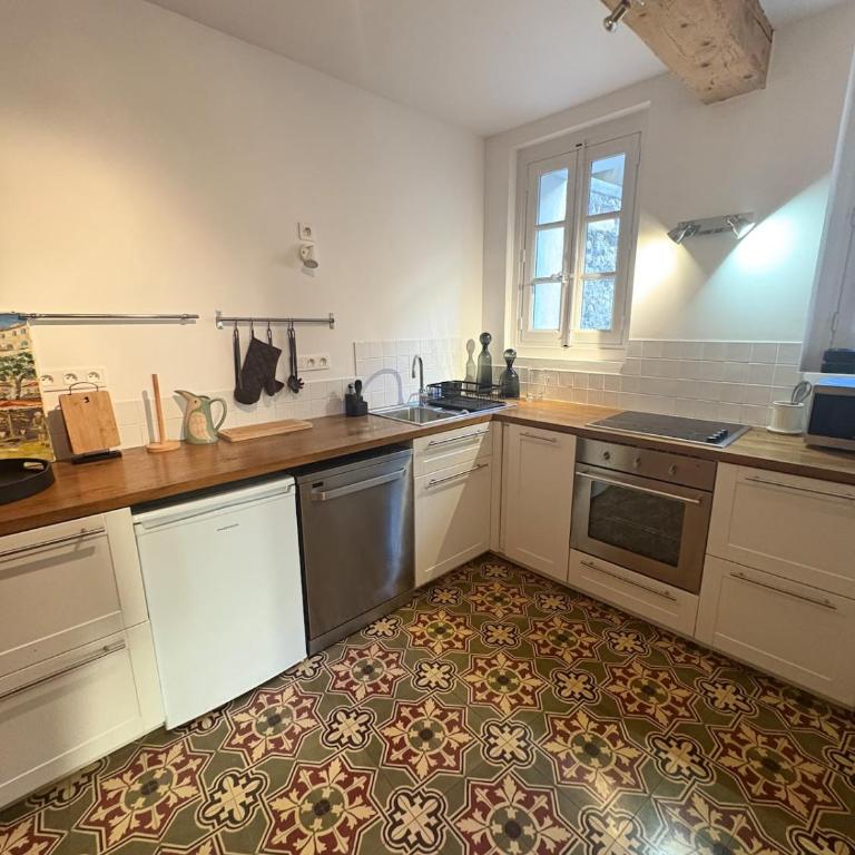 Lou Crespinou Arles terrasse - Two-Bedroom Apartment - 19
