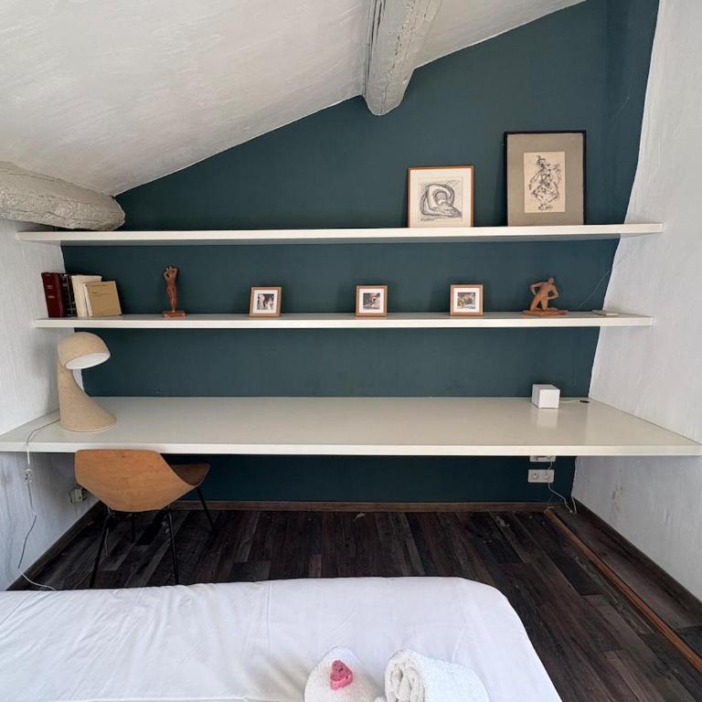 Lou Crespinou Arles terrasse - Two-Bedroom Apartment - 6