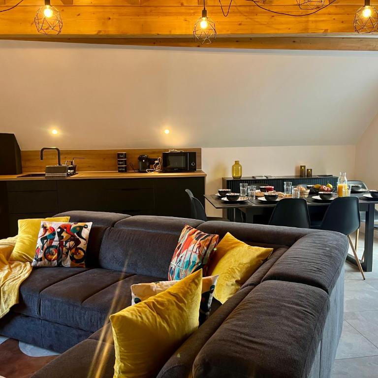 Le Vieux Bourg Apartment 4, Spacious 3 bedroom Apartment, Ski & Cycle - Apartamento de 3 dormitorios - 21