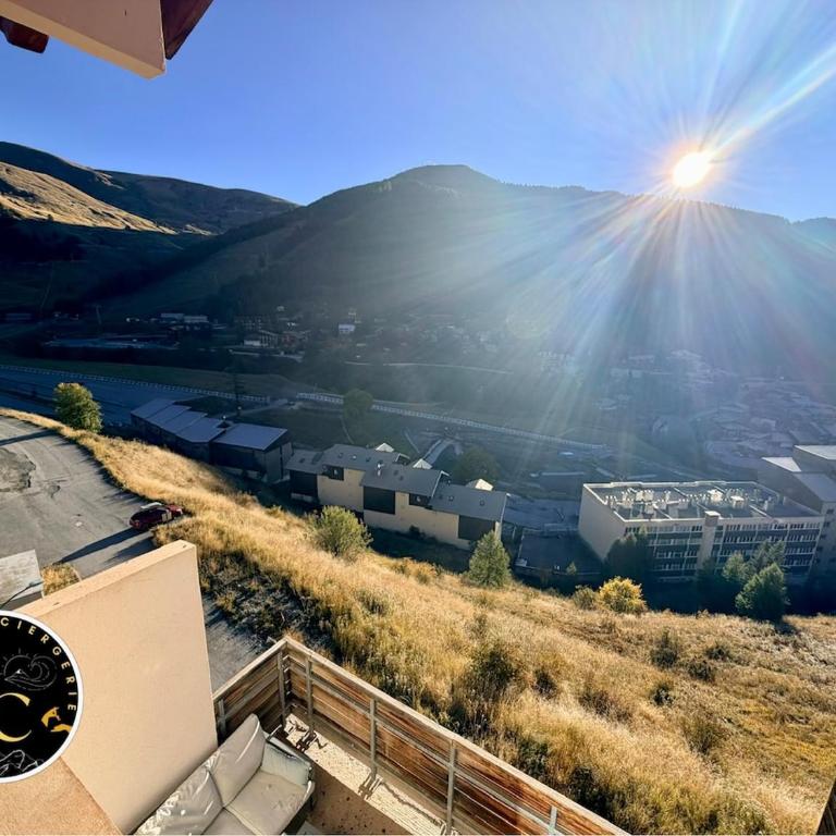 Spacious Modern Duplex Sunny View Ski & Hikes D52 - Appartement - 4