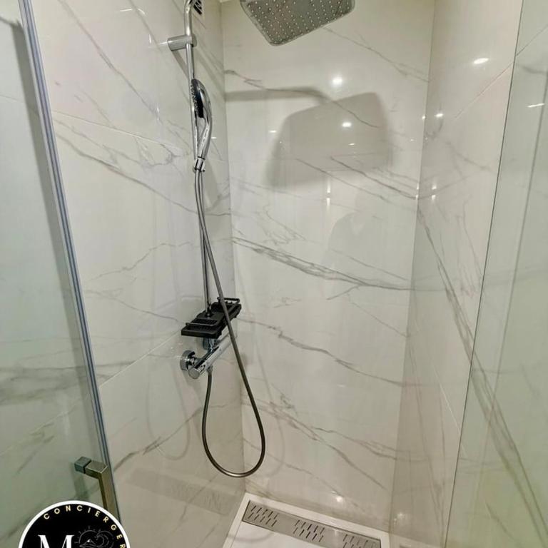 Spacious Modern Duplex Sunny View Ski & Hikes D52 - Appartement - 12