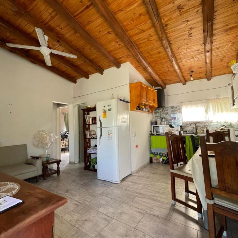 ALQUILER DE CASA EN LA PAZ, Córdoba - Casa de 2 dormitorios - 6