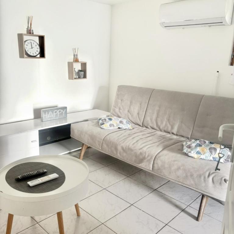 Appartement rez-de-chaussée avec jardin, climatisation et parking - Apartment mit 1 Schlafzimmer - 1