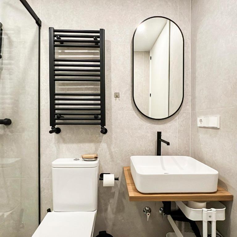 Piso elegante Atocha 2H/2B by Berlany España - Two-Bedroom Apartment - 10