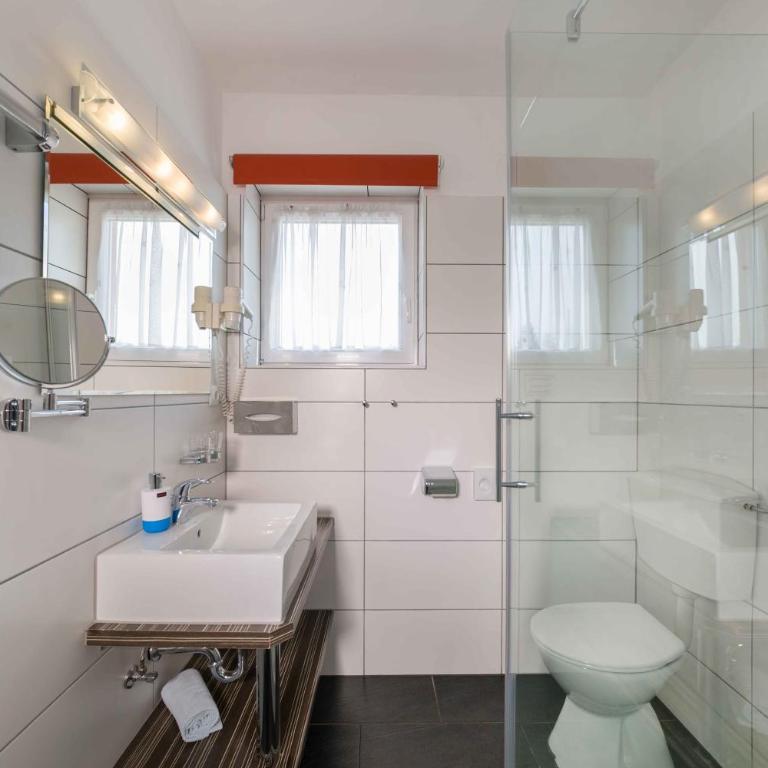 Hotel Garni Sohler - Doppelzimmer mit Balkon - 5