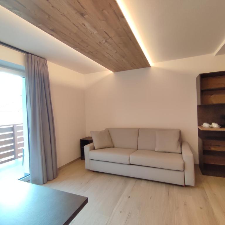 Aria Alpina Guest House Affittacamere - Junior Suite con Balcone - 4