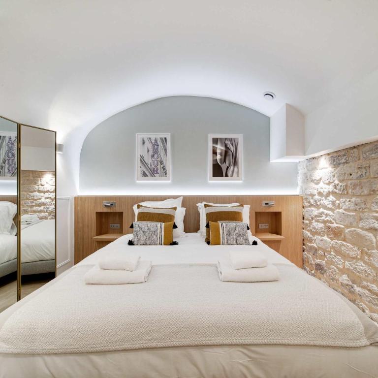 Historical house in the heart of Paris - Appartement - 22
