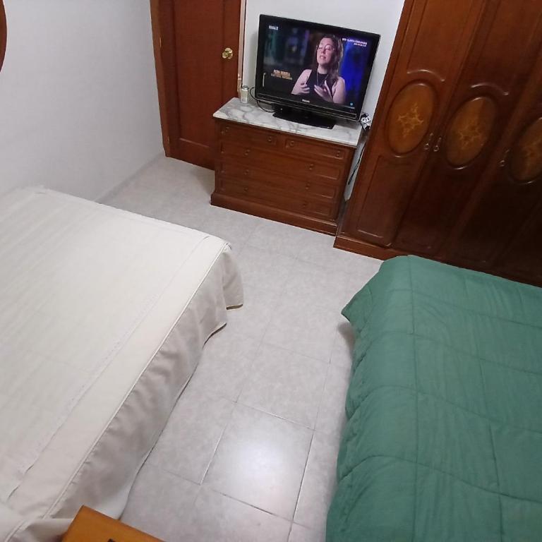 Habitación 4 personas en Toledo - Habitación con cama grande - 3
