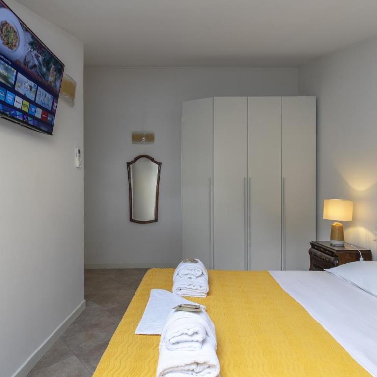 Garda Lake Home - in residence con Piscina - Two-Bedroom Apartment - 22