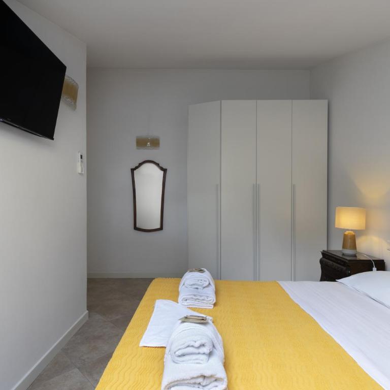 Garda Lake Home - in residence con Piscina - Two-Bedroom Apartment - 20