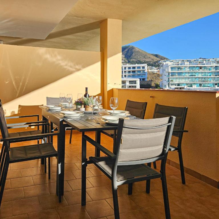 Two Bedroom Apartment to rent in Carvajal - Apartamento de 2 dormitorios - 5
