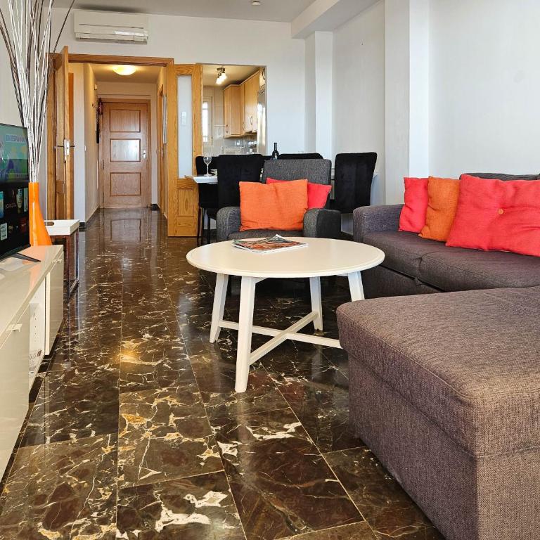 Two Bedroom Apartment to rent in Carvajal - Apartamento de 2 dormitorios - 8