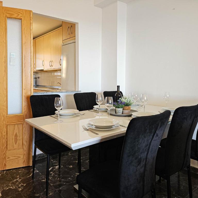 Two Bedroom Apartment to rent in Carvajal - Apartamento de 2 dormitorios - 13
