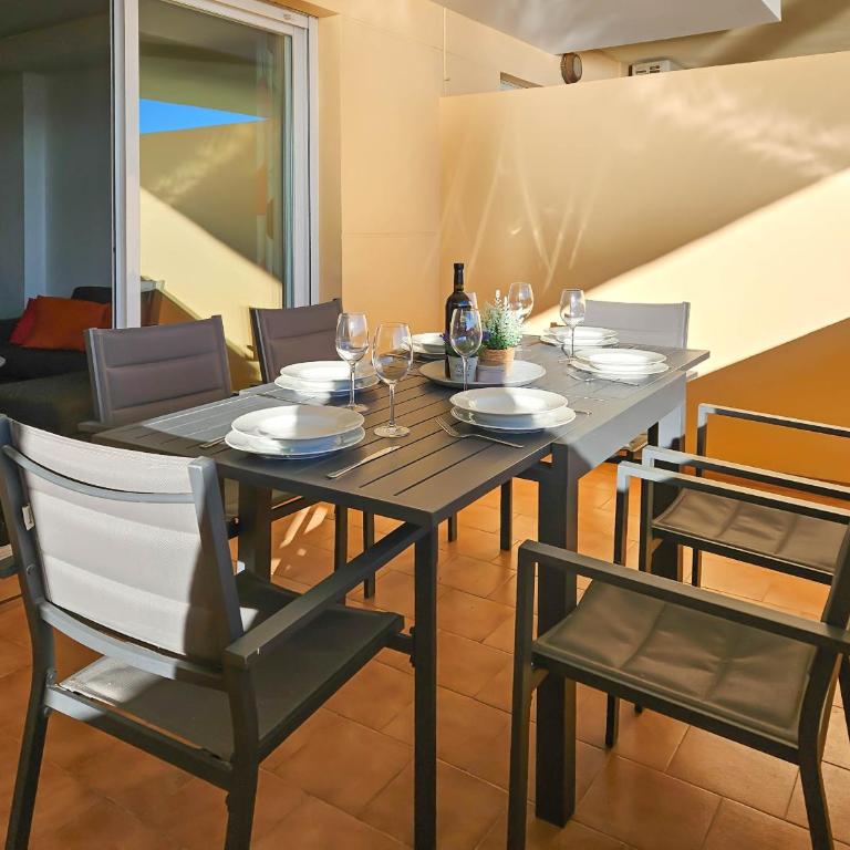 Two Bedroom Apartment to rent in Carvajal - Apartamento de 2 dormitorios - 28