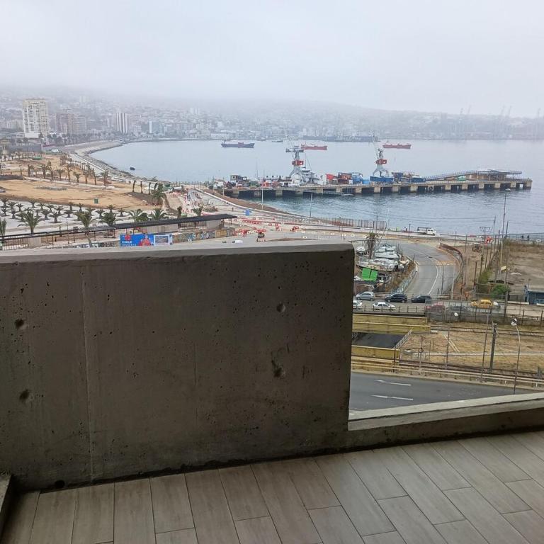 Loft with a spectacular view of the bay - One-Bedroom Apartment - 9