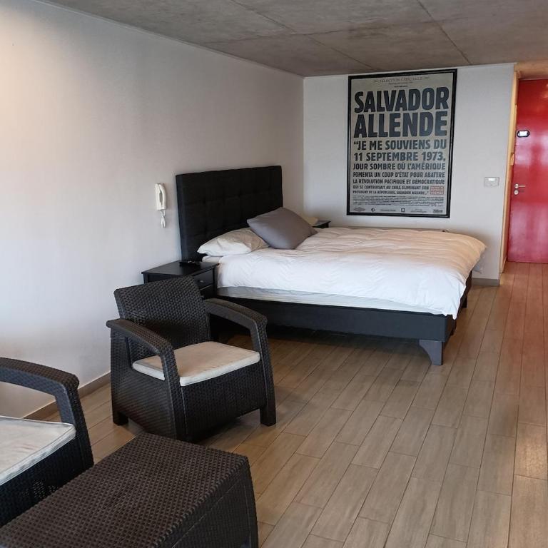 Loft with a spectacular view of the bay - One-Bedroom Apartment - 10