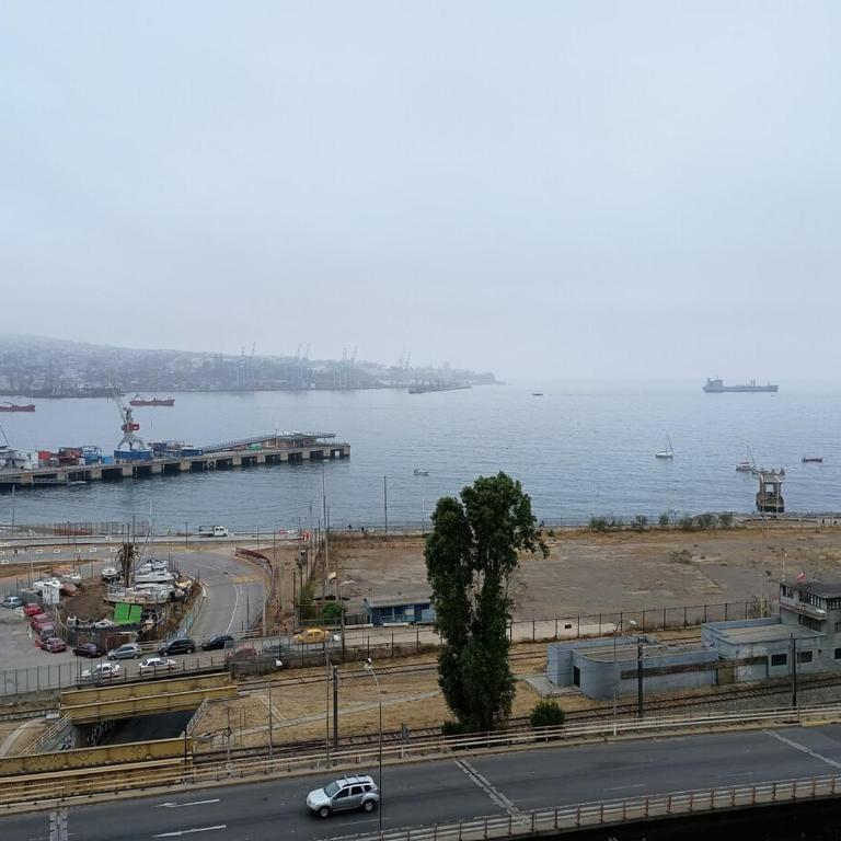Loft with a spectacular view of the bay - One-Bedroom Apartment - 12