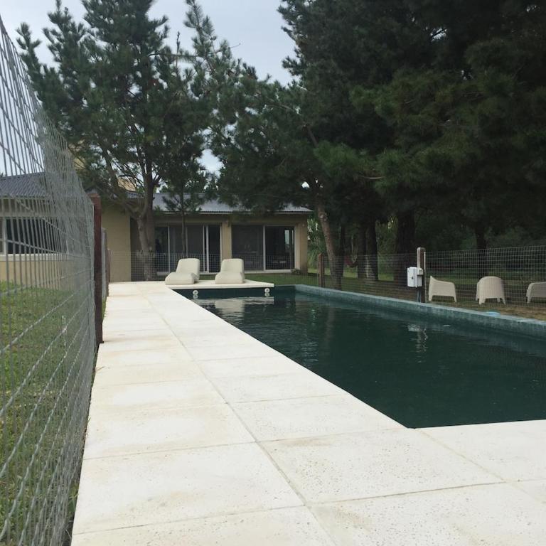Casa con parque y pileta en Costa Esmeralda - Casa Vacacional de 3 dormitorios - 42