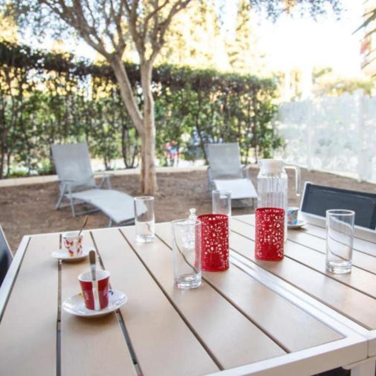 2pieces appartement avec jardin piscine et tennis à Cannes La Bocca - Apartment mit 1 Schlafzimmer - 1