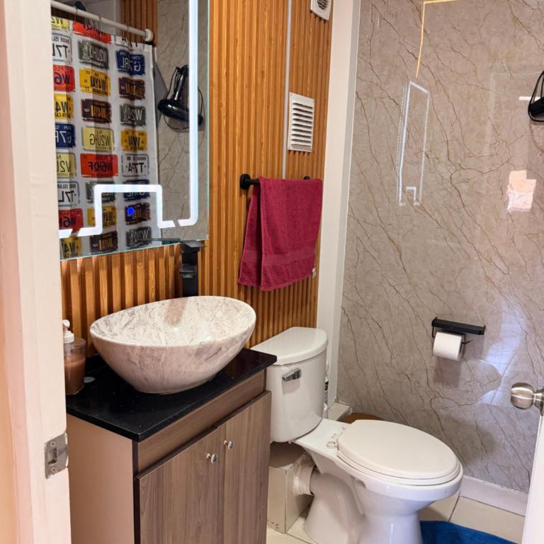 Dep cercano a ex carretera 5 , 3 habitaciones 1,5 baños ,parking, wifi - Apartment - 14