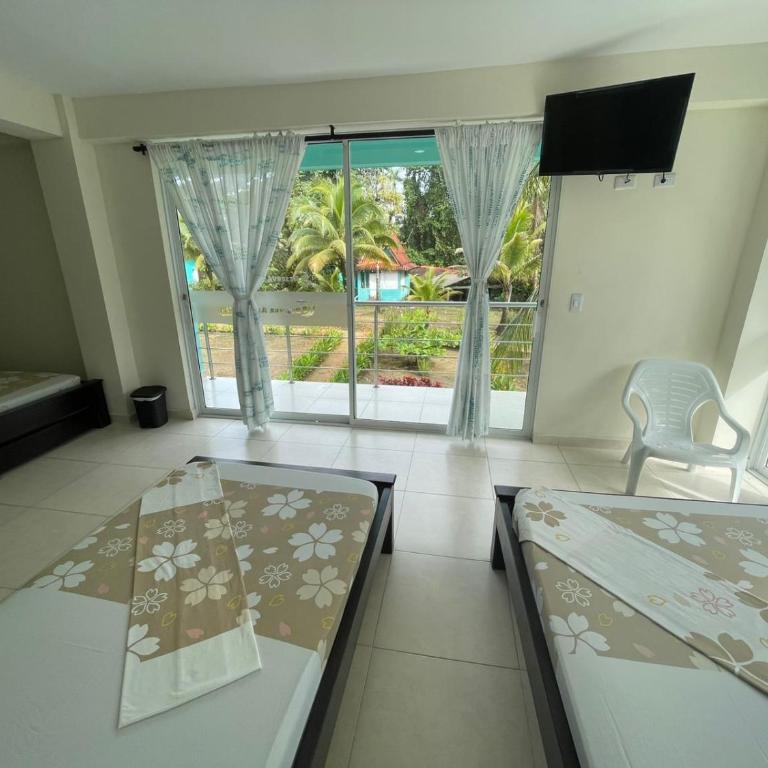 Hotel Reserva Aguamarina - Habitación Triple con balcón - 7