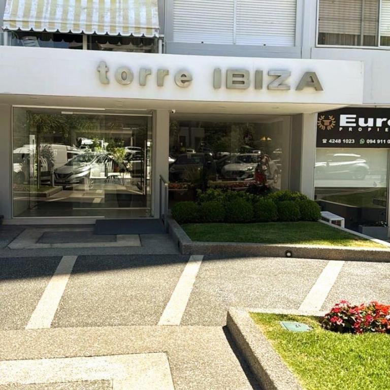 Apartmento en Punta del Este con pileta - Apartamento de 3 dormitorios - 19