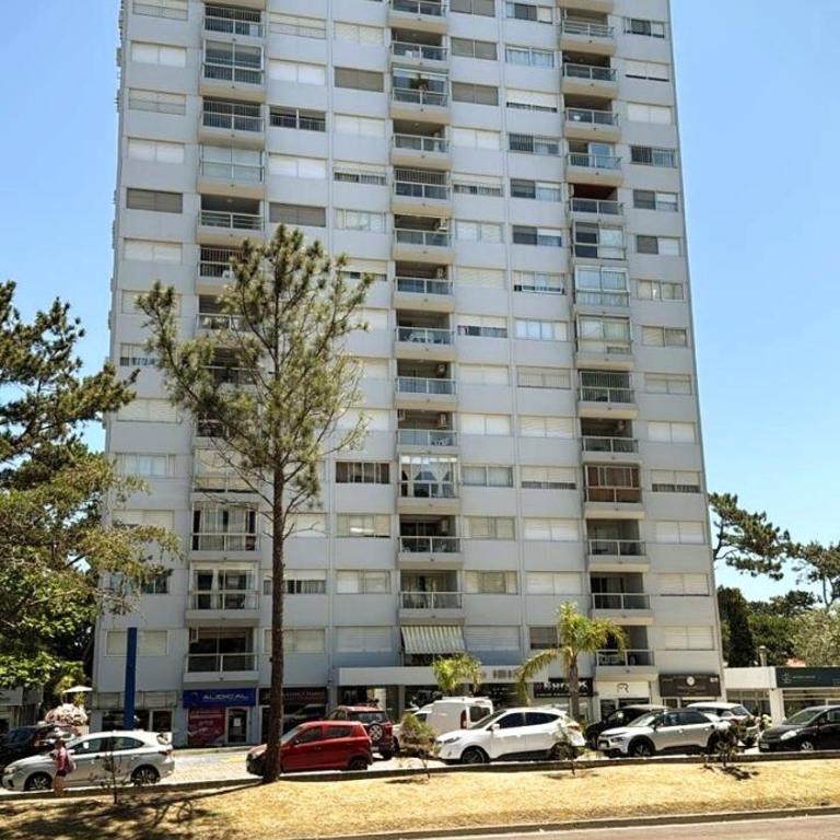 Apartmento en Punta del Este con pileta - Apartamento de 3 dormitorios - 23