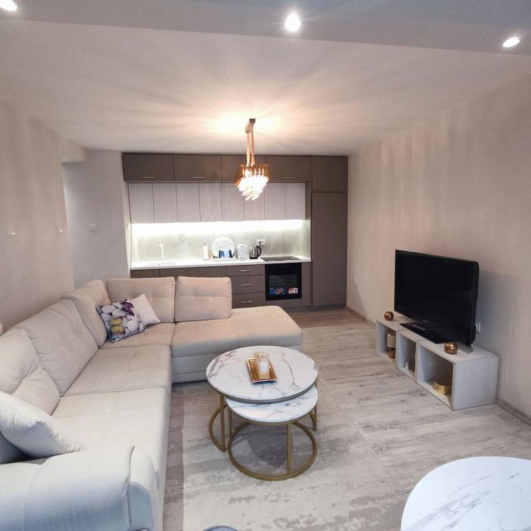 Top view - One-Bedroom Apartment - 6