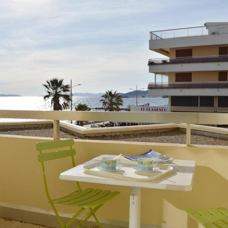 LV360-307 Studio VUE MER 4 couchages LE LAVANDOU - Appartamento con Vista Mare - 1