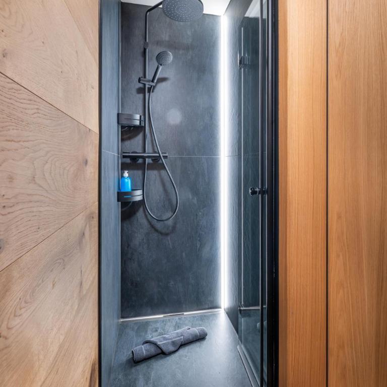 Alpine black Pearl - modern & stylish by Inspiringplaces Zermatt - Apartamento de 2 dormitorios con balcón - 15