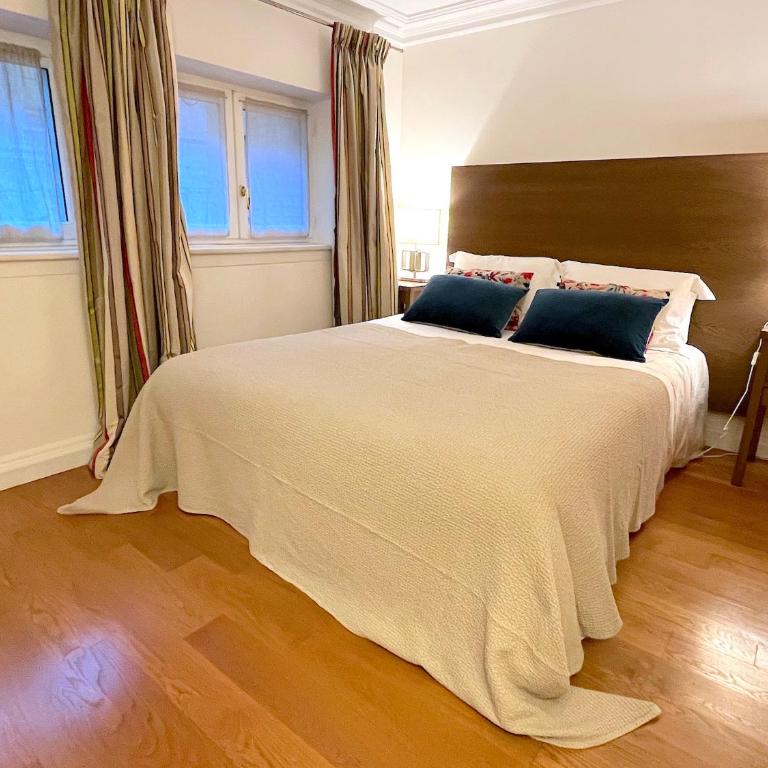 L'appartement Pierre Charron L - Two-Bedroom Apartment - 8