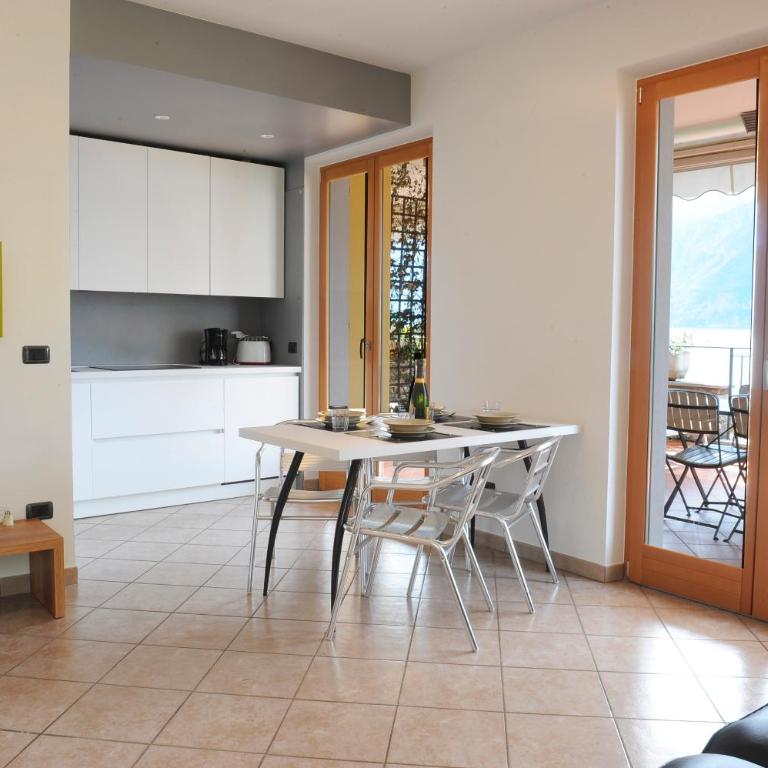 Casa Pagani - Appartamento con 2 Camere da Letto e Vista Lago - 9