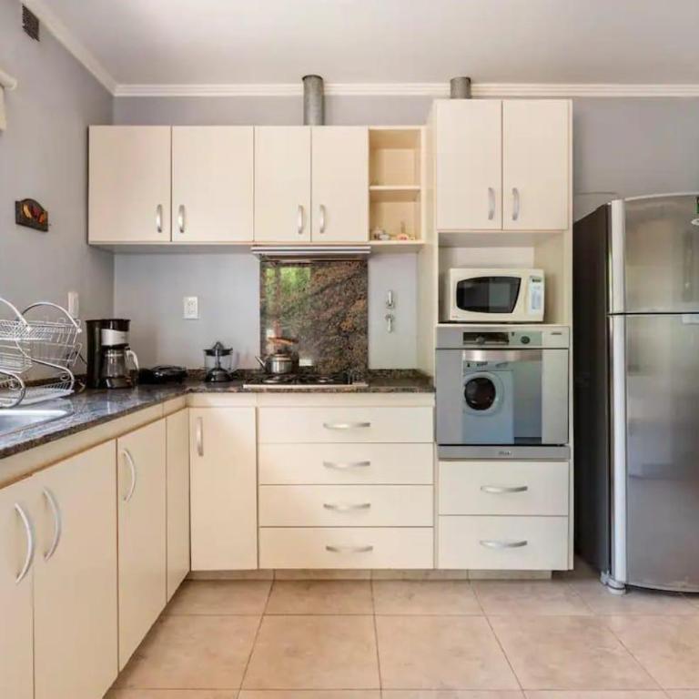 Casa D'amico - Four-Bedroom House - 10